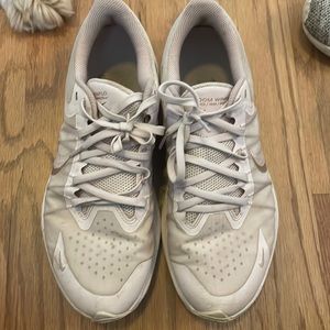 Nike Air Zoom Winflo womens Size 9. GUC.